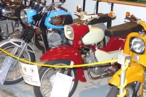 Circa die Hälfte aller im Museum ausgstellten Fahrzeuge sind Mopeds.