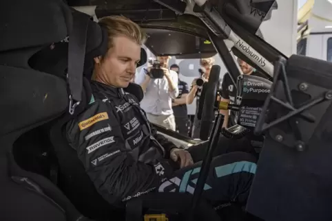 Nico Rosberg im Cockpit des Elektro-SUV Odyssey 21 ...
