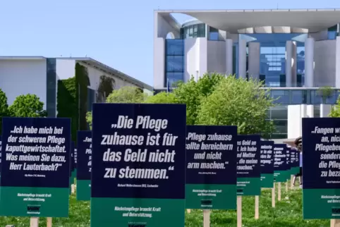 erst im Mai hat der VdK in Berlin vor dem Bundeskanzleramt auf die Lage von pflegenden Angehörigen aufmerksam gemacht. 