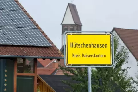 In allen drei Hütschenhausener Ortsteilen gibt es Bürgerhäuser und Friedhöfe. Das kostet Geld. 