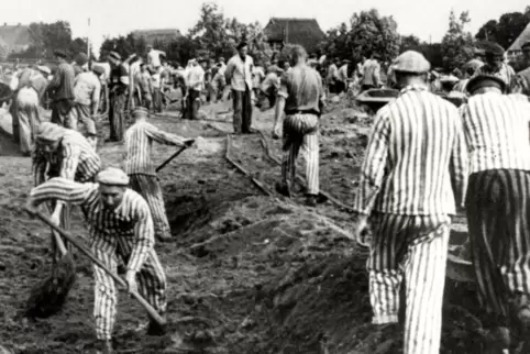 Auch die Arbeit der Zwangsarbeiter soll im neuen Dokumentationszentrum dargestellt werden. Das Bild (eine Aufnahme der SS von 19