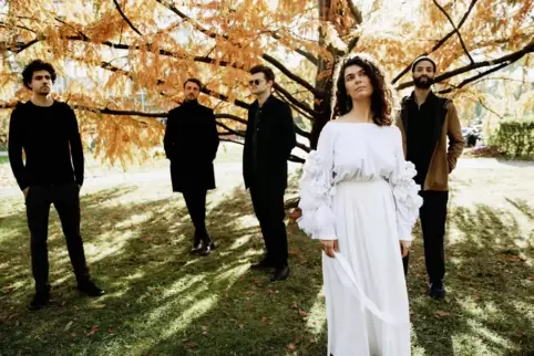 Kombiniert als Bandleaderin und Komponistin Musikwelten von Jazz über ukrainischen Folk bis Klassik: Ganna Gryniva.