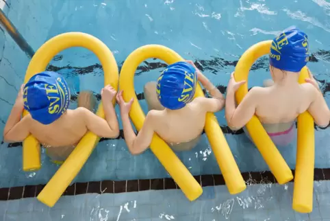 Noch bis 8. August sollen Schüler aus der Verbandsgemeinde Bellheim in Offenbach Schwimmunterricht erhalten. Der Bellheimer Schw