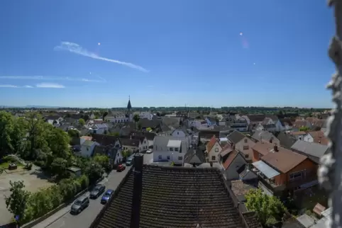 Die Stadtverwaltung will die Rheingönheimer Dorfmitte zum Sanierungsgebiet machen.