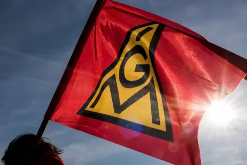 In dieser Tarifrunde setzt die IG Metall den Schwerpunkt auf höhere Einkommen.