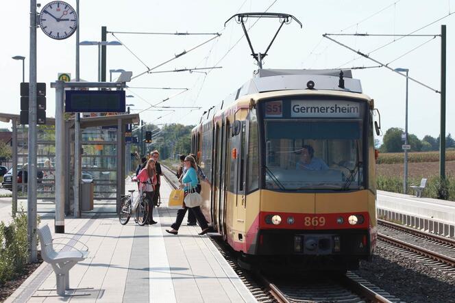 Wegen nächtlicher Arbeiten an der Leit- und Sicherungstechnik zwischen Wörth und Karlsruhe kommt es zu Zugausfällen.