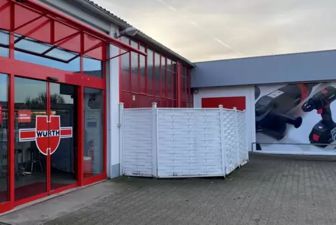 Ist bislang die nächste von Kibo aus: die Würth-Niederlassung in Alzey. Ist bislang die nächste von Kibo aus: die Würth-Niederlassung in Alzey.