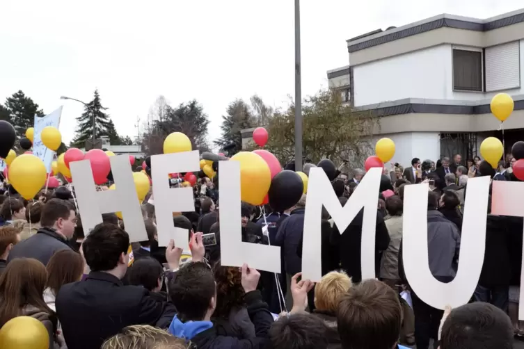 JU&rsquo;ler gratulieren Helmut Kohl in Oggersheim zum 80. Geburtstag. 