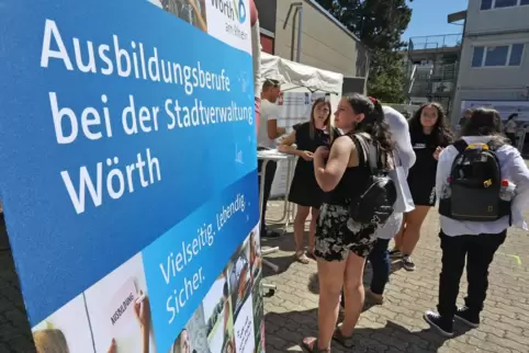 Die Stadtverwaltung Wörth ist ein Arbeitgeber vor Ort. 