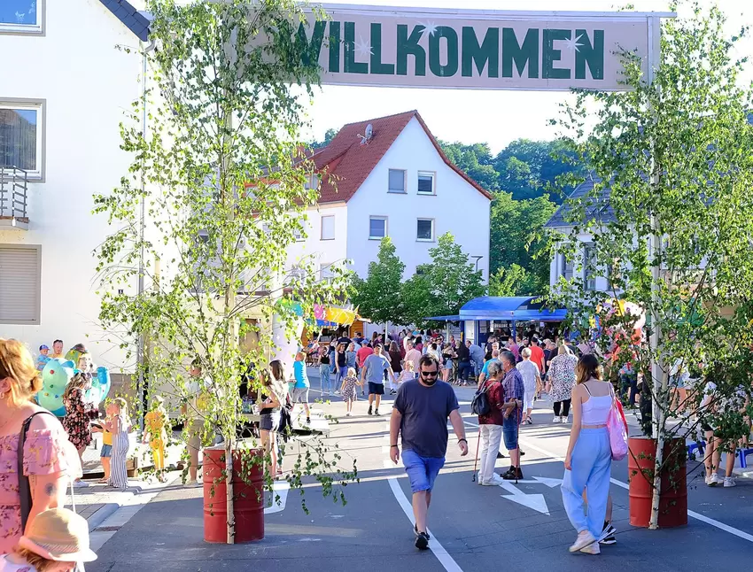 Der Eingang zum Fest.