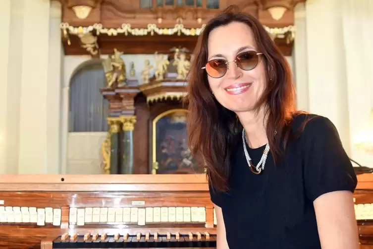 Virtuose Autodidaktin: Vollblut-Jazzerin Barbara Dennerlein spielte die Orgel der Paulskirche.