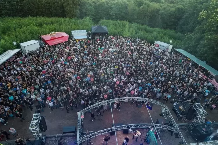 1600 Menschen dürfen von Amts wegen beim Festival Rock am Friedesndenkmal eingelassen werden. 
