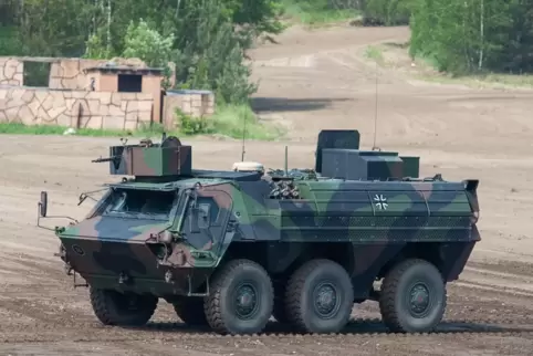 Von den Transportpanzern Fuchs hat die Bundeswehr so wenige, dass sie der Ukraine keine abgeben kann.