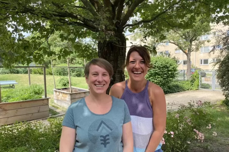 Simone Muth und Nina Heppt. 