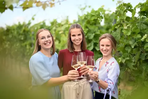 Die Kandidatinnen (von links): Lea Lechner, Lea Baßler und Sandra Eder.