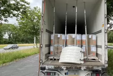 Der Sprengstoff wurde ungesichert in Fässern transportiert.