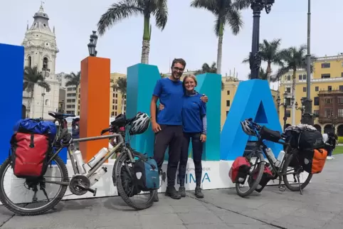 Im Oktober in Maikammer gestartet, nach neun Monaten in Peru angekommen: Pauline Rudolph und Jonas Hormuth. 