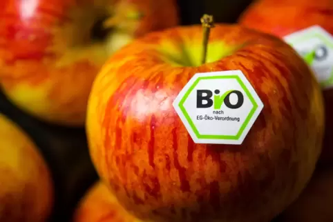 Weil die Menschen sparen wollen: Wird Bio-Ware jetzt zum Ladenhüter? Anbieter in der Region sprechen von einem deutlichen Umsatz