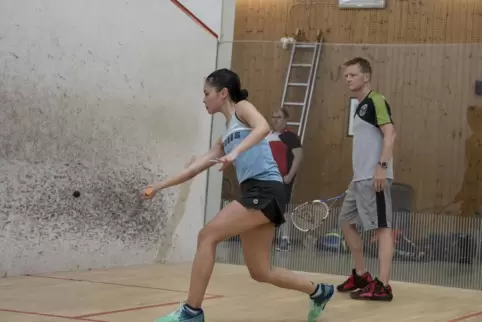 Ohne Chance: Mai-Ly Nguyen vom SC Rhein-Neckar (links) stand gegen den Germersheimer Luke Tilden auf verlorenem Posten. 