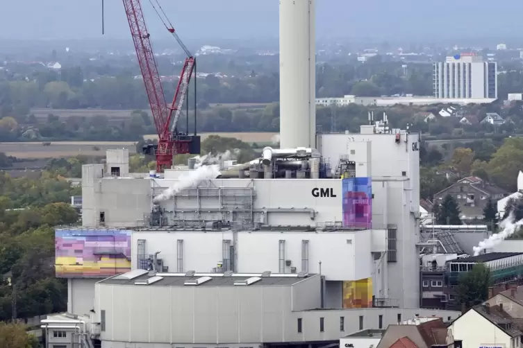 Das Müllheizkraftwerk Ludwigshafen produziert jährlich 80 Millionen Kilowatt Strom.
