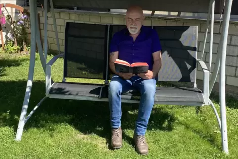 Krimis und Thriller sind eines der Hobbys von Armin Wagner. Über 4000 Exemplare besitzt er – und er hat sie alle gelesen.