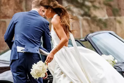 Drei Tage lang hat das Brautpaar seine Hochzeit auf Sylt gefeiert. Gäste wurden eingeflogen.