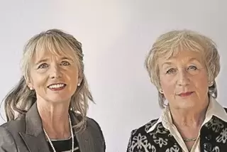 Gabriele Engel (links) und Ursula Klotmann praktizieren als systemische Therapeutinnen in Neustadt.