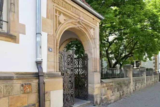 Das Bischöfliche Ordinariat in Speyer: Die Leitung des Bistums will in Frankenthal die zweite Pilotpfarrei installieren, die von