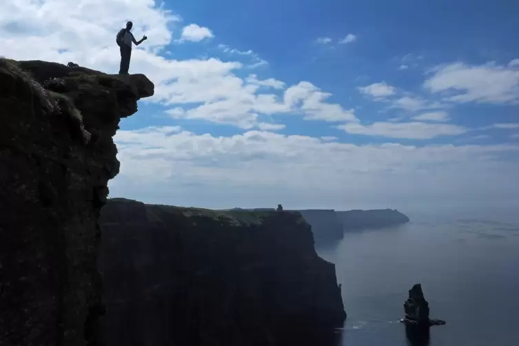 Im Westen Irlands: Dieses Foto zeigt die Cliffs of Moher. 