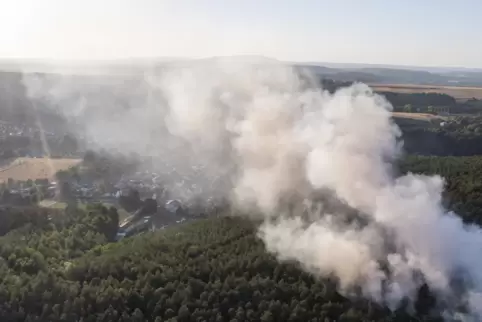 Am Dienstagabend: Brand im Wald bei Altleiningen. 