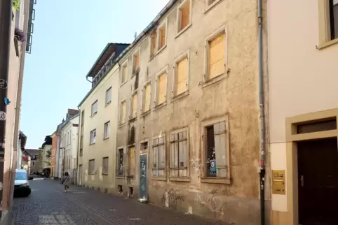 Das Gebäude befindet sich in der Landauer Trappengasse.