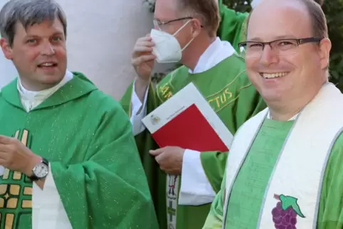 Denkt vor allem gern an die Begegnungen mit den Menschen in Waldsee zurück: Frank Aschenberger (rechts) bei seinem Abschiedgotte
