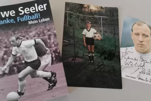 Uwe-Seeler-Fan seit Kindestagen: Thomas Morgenthaler auf dem Foto aus den 1960er Jahren sowie mit Widmungen versehene Autobiogra
