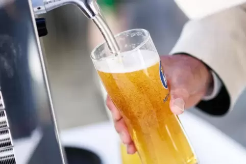 Wegen voller Lager ist immerhin die schlechte Hopfenernte kein Problem für die Branche.