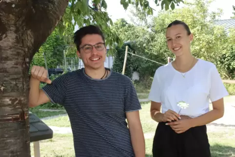 Überzeugte FSJler: Elija Gärtner und Nele Schramm.