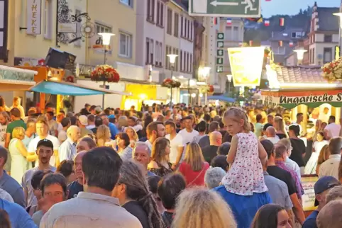 Viele durstige Kehlen werden auch am Wochenende wieder auf dem Zweibrücker Stadtfest sein. Für die Bewirtung sorgen auch die Ver