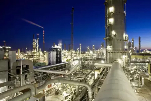 Großanlage im Stammwerk der BASF in Ludwigshafen. 