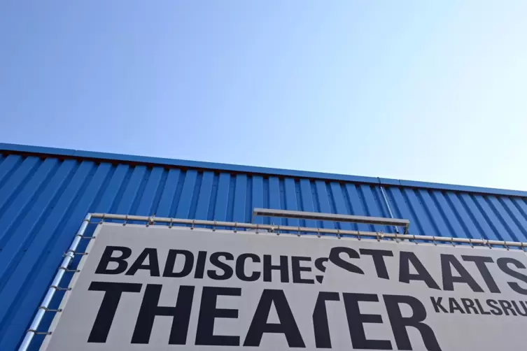 Das Badische Staatstheater Karlsruhe wird künftig vom bisherigen Oldenburger Theaterchef geleitet.