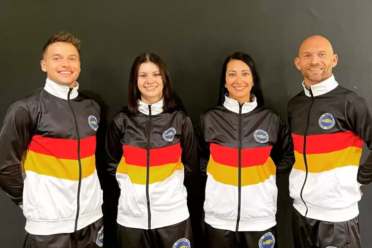 Luca Kallmeyer (von links), Zoe Herzog und Sarah Herzog kämpfen um den WM-Titel. Kim Herzog wird als Trainer in die Niederlande 