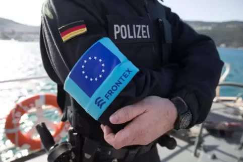 Ein Beamter der Bundespolizei, im Einsatz für Frontex.
