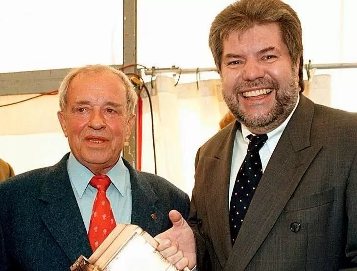 Reimann an seinem 70. Geburtstag mit dem damaligen Ministerpräsidenten Kurt Beck.
