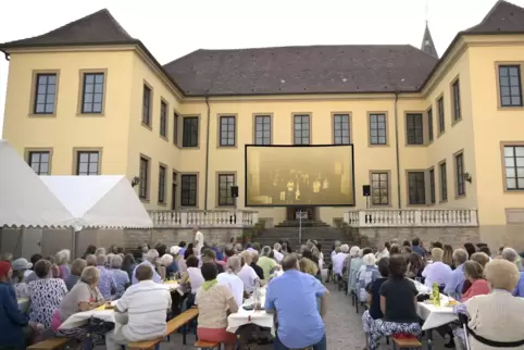 Bei der Premiere des Musikfilms im Fußgönheimer Schloss.