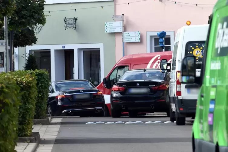 Am Anfang der Fußgängerzone in Kirchheimbolanden enden viele Autofahrten mit einem Wendemanöver. 