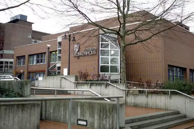 Eingang zum St. Marienkrankenhaus in der Gartenstadt.