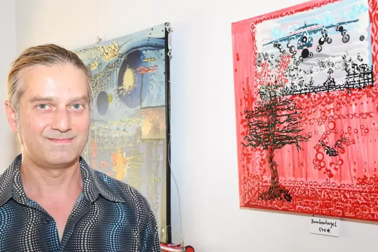 Sascha Kutschmann stellt seine Werke im Kerzenheimer Tor aus. 