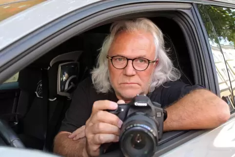 Verdeckt aufgenommene Fotos sind wichtig für die Arbeit des Detektivs.