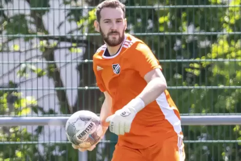 TuS-Keeper Lars Dößereck zog sich gegen Offenbach eine Oberschenkelverletzung zu. Ob und wie lange er ausfällt, ist noch nicht k