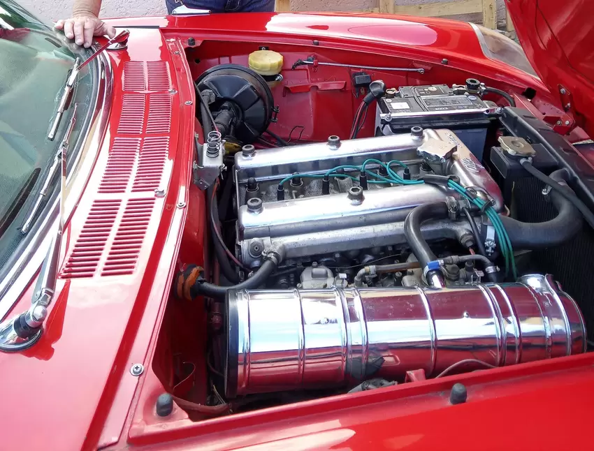 Blick in den Alfa-Motorraum.