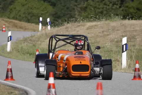 In der offenen Klasse startete Gerd Reusch (Erlangen) in einem Westfield R1 beim Bergslalom in Altenglan. 