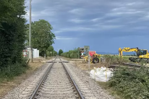 Die Arbeiten am Bahnübergang sind mittlerweile abgeschlossen. 